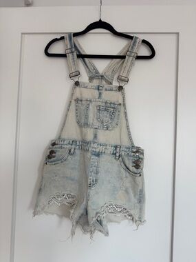 Hot Kiss Bleached Denim Short Overalls Size 4 Lace Distressed Summer Romper